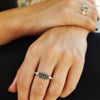 טבעת מסתובבת דו צדדית מכסף 925 עם חריטה מושחרת בעברית עתיקה, בריאות ואהבה - Symbolic Design
